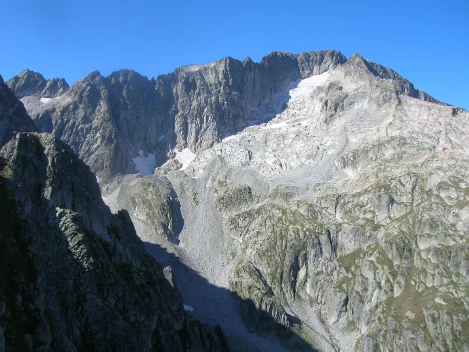 Photo Changement climatique - Suivis - Suivi des glacier - Glacier Las Neous 2009 - Photo © MABRUT Franck - Observatoire du Parc national des Pyrénées