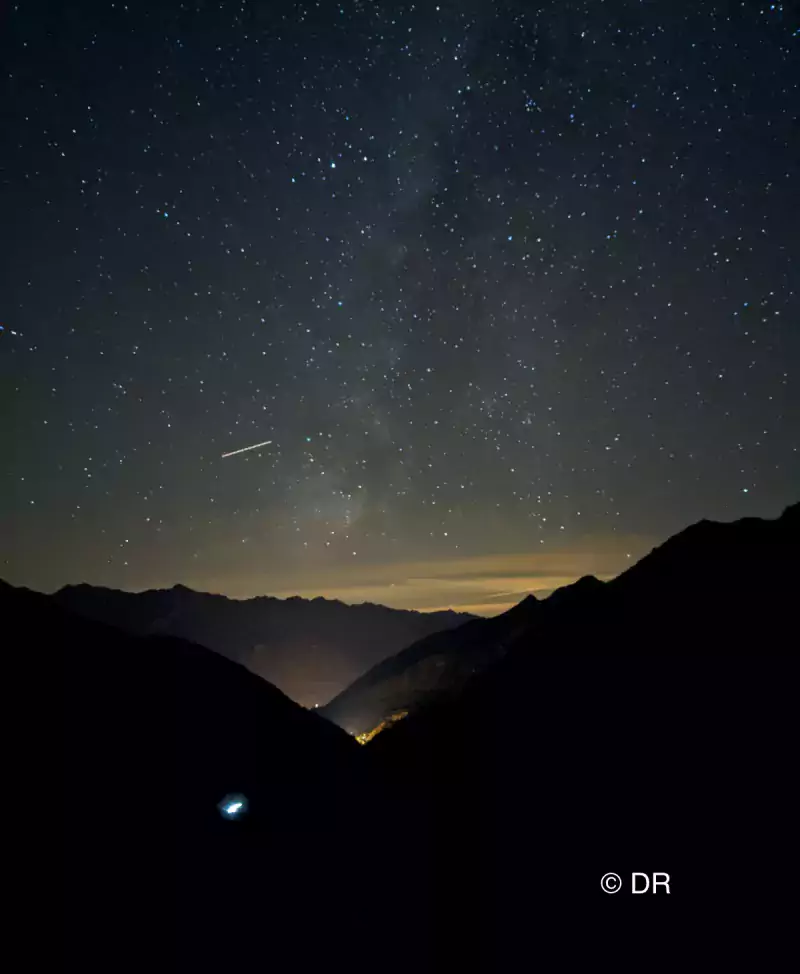 photo pollution lumineuse - communes - nuit - © DR - Observatoire Parc national des Pyrénées photo00056788